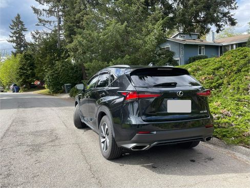Used 2018 Lexus NX 300 FWD w/ Premium Package image 4
