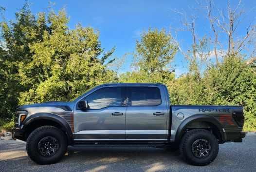 Used 2025 Ford F150 Raptor w/ Equipment Group 803A Raptor R AWD/4WD image 4