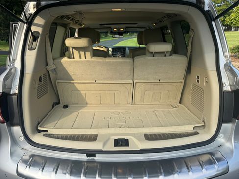 Used 2016 INFINITI QX80 4WD w/ Driver's Assistance Package image 14