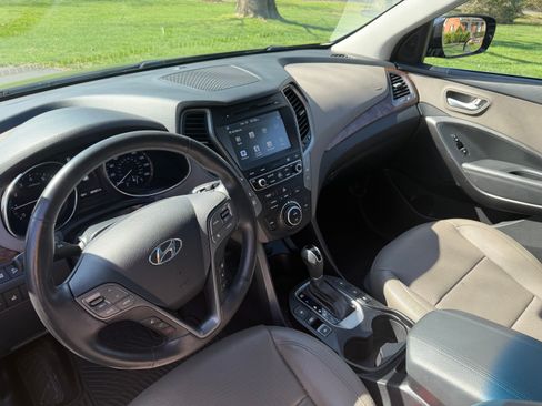 Used 2018 Hyundai Santa Fe Sport w/ 2.0T Ultimate Tech Package 05 image 8