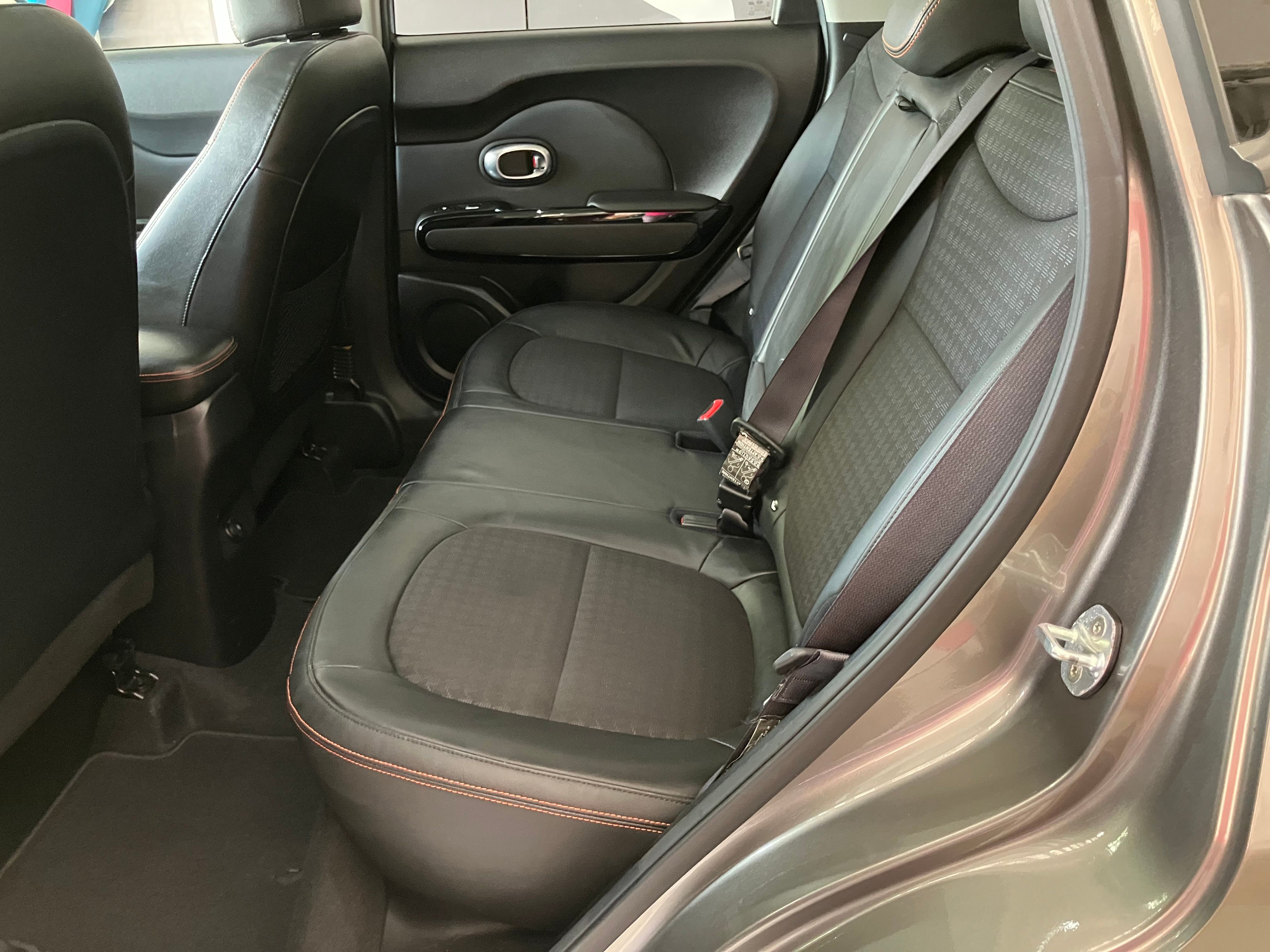 Used 2019 Kia Soul ! w/ Technology Package FWD image 11