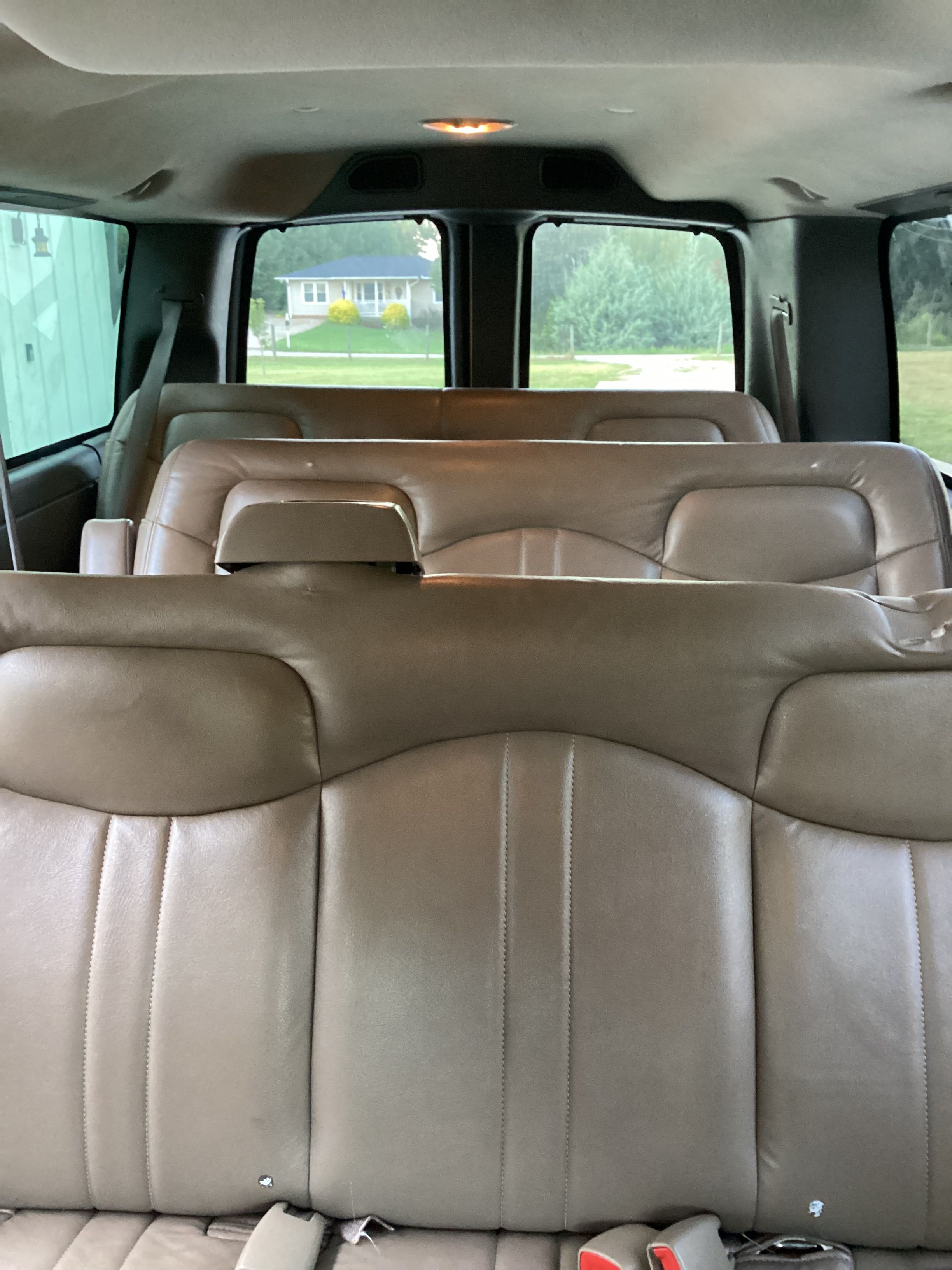 Used 2010 Chevrolet Express 3500 LT w/ LT Preferred Equipment Group RWD image 10