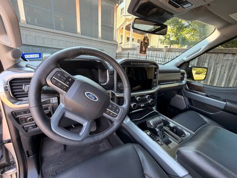 Used 2023 Ford F150 Lariat w/ Equipment Group 502A High AWD/4WD image 29