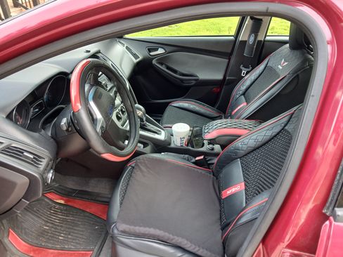 Used 2012 Ford Focus SE image 4