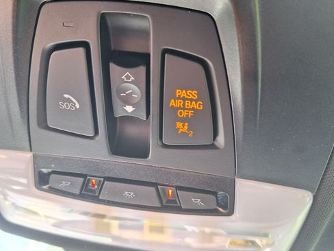 Used 2019 BMW X1 xDrive28i w/ Convenience Package image 14