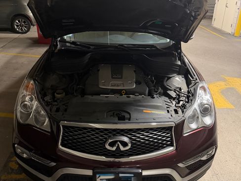 Used 2017 INFINITI QX50 AWD w/ Technology Package image 6