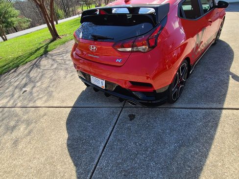 Used 2022 Hyundai Veloster N image 8