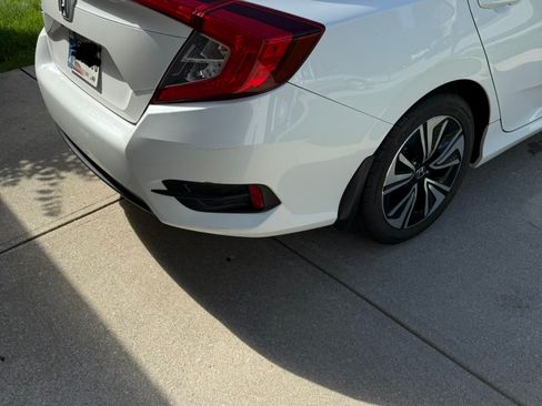 Used 2017 Honda Civic EX-T image 8