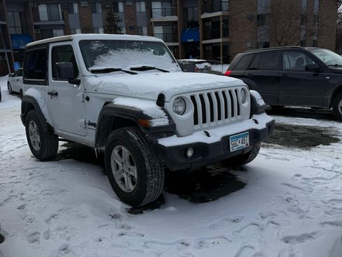 Used 2023 Jeep Wrangler Sport image 4