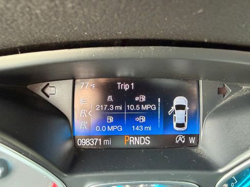 Used 2017 Ford Escape SE image 13