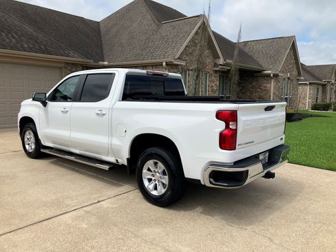 Used 2019 Chevrolet Silverado 1500 LT w/ Convenience Package RWD image 4