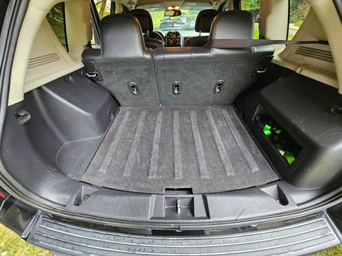 Used 2016 Jeep Compass Latitude image 9