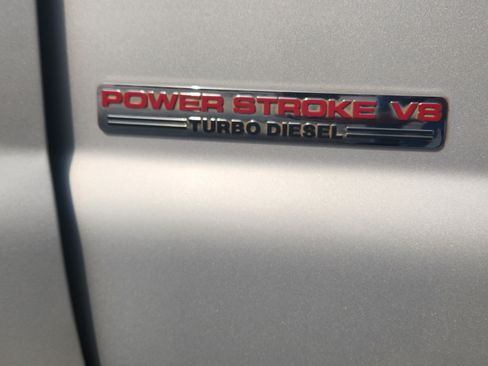 Used 2004 Ford F250 Lariat image 9