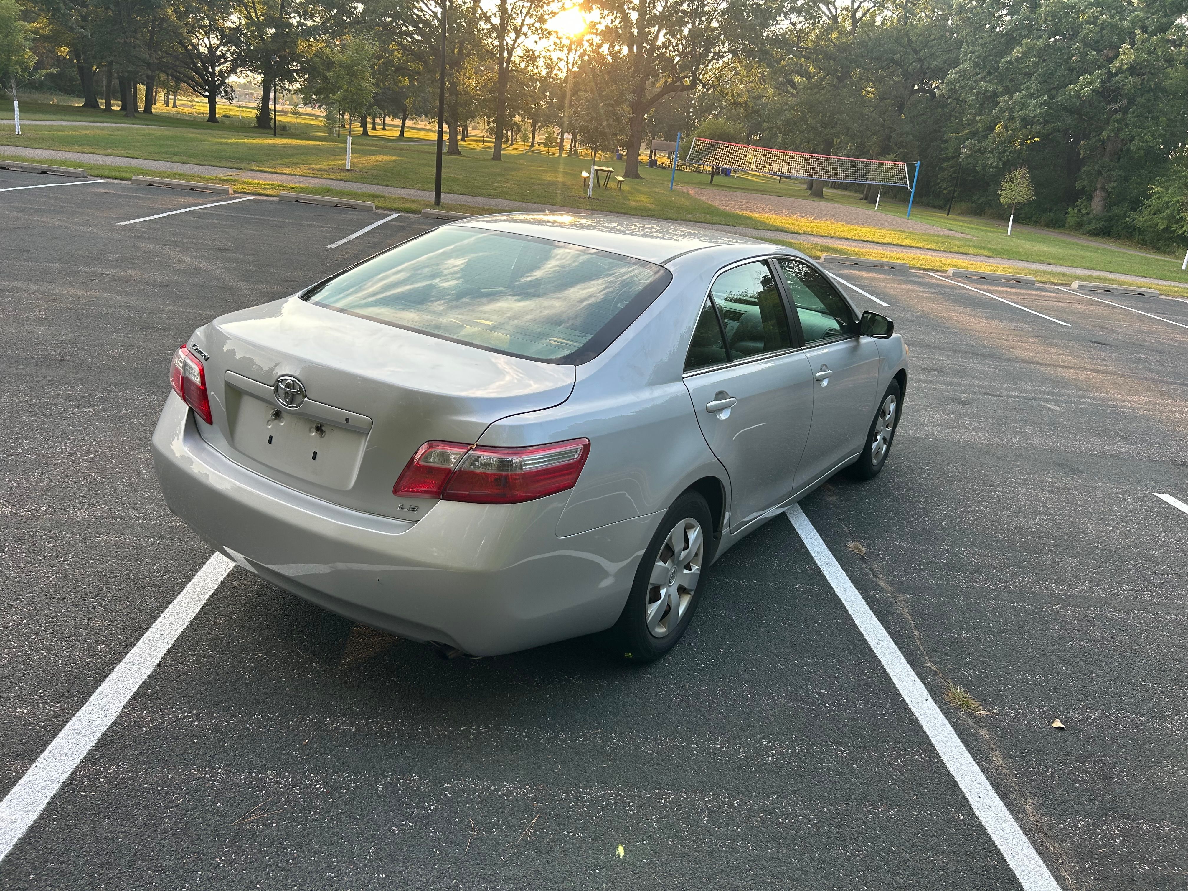 Used 2009 Toyota Camry SE FWD image 12