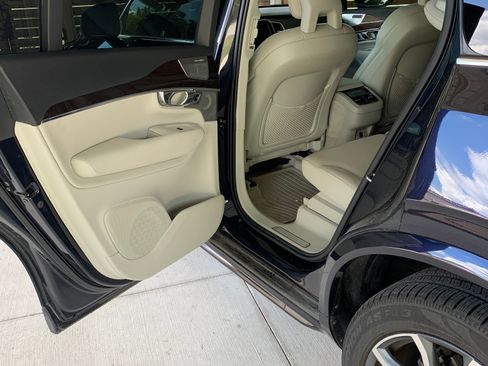 Used 2016 Volvo XC90 T6 Momentum w/ Protection Package Plus image 5