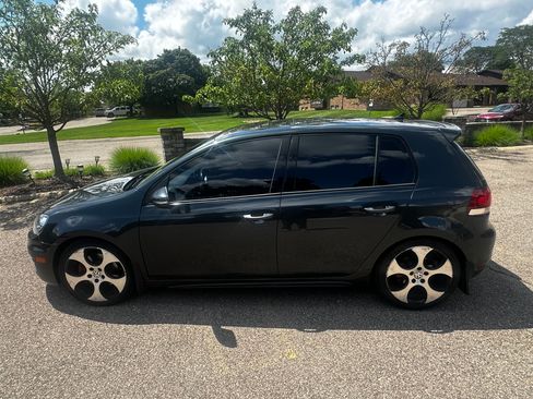 Used 2012 Volkswagen GTI 4-Door FWD image 4
