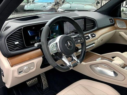 Used 2023 Mercedes-Benz GLS 63 AMG 4MATIC image 4