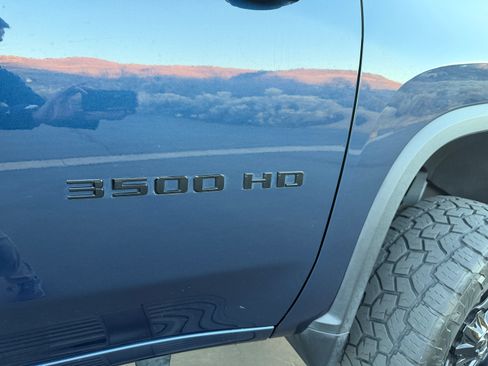 Used 2022 Chevrolet Silverado 3500 High Country w/ Z71 Off-Road Package image 10