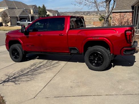 Used 2021 GMC Sierra 2500 AT4 w/ AT4 Premium Plus Package image 4