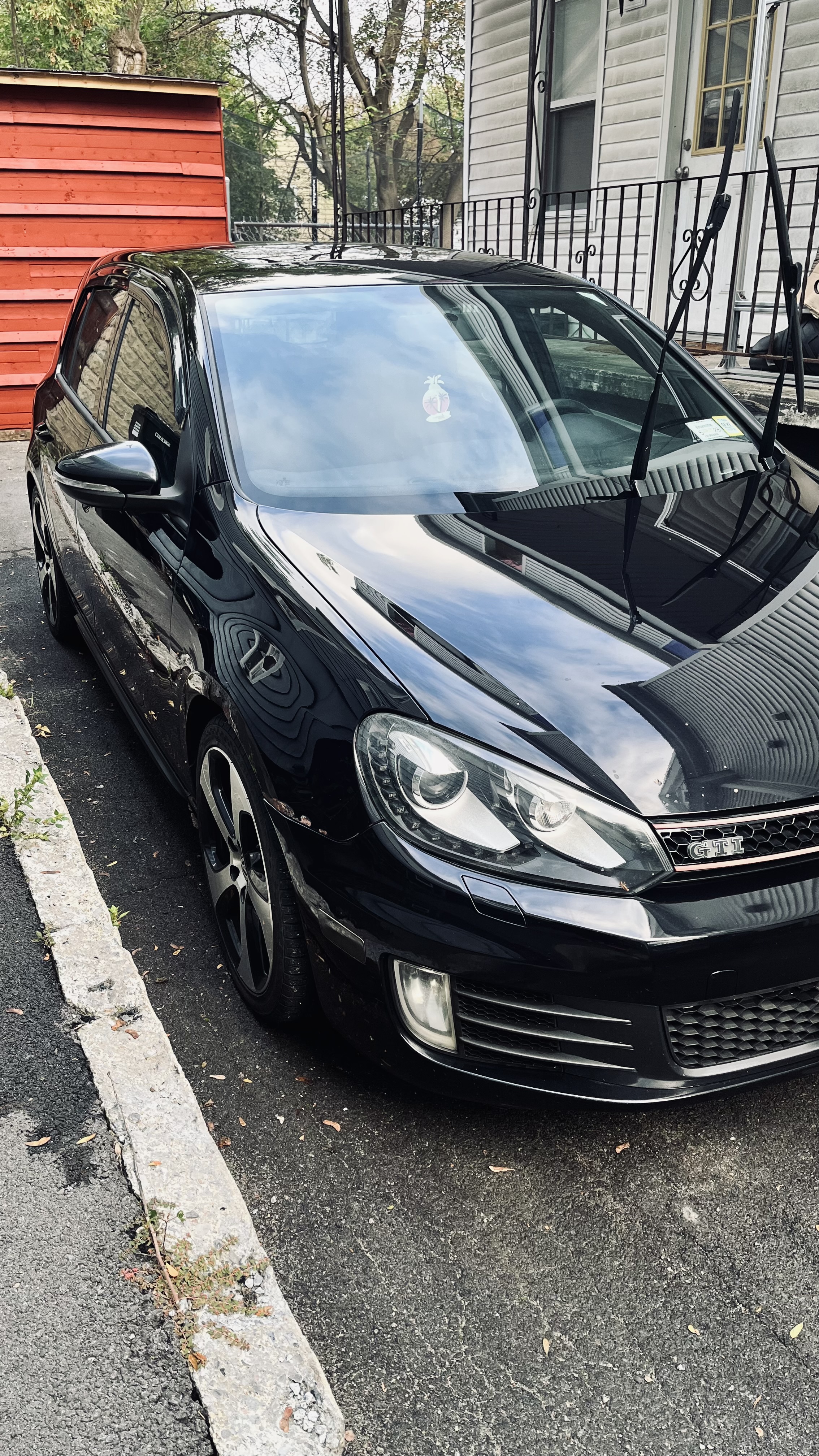 Used 2012 Volkswagen GTI Autobahn FWD image 4