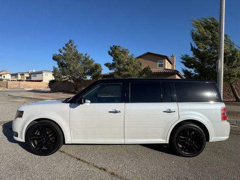 Used 2014 Ford Flex Limited w/ Equipment Group 301A FWD image 5