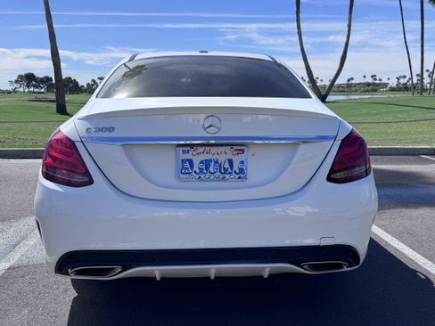Used 2018 Mercedes-Benz C 300 Sedan image 4
