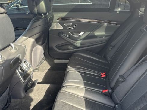 Used 2020 Mercedes-Benz S 560 4MATIC Sedan image 7