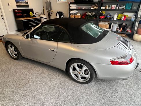 Used 2001 Porsche 911 Cabriolet image 4