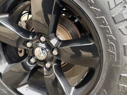 Used 2014 RAM 1500 Express w/ Black Ram 1500 Express Group image 9