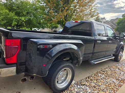 Used 2022 Ford F450 XLT w/ XLT Premium Package AWD/4WD image 2