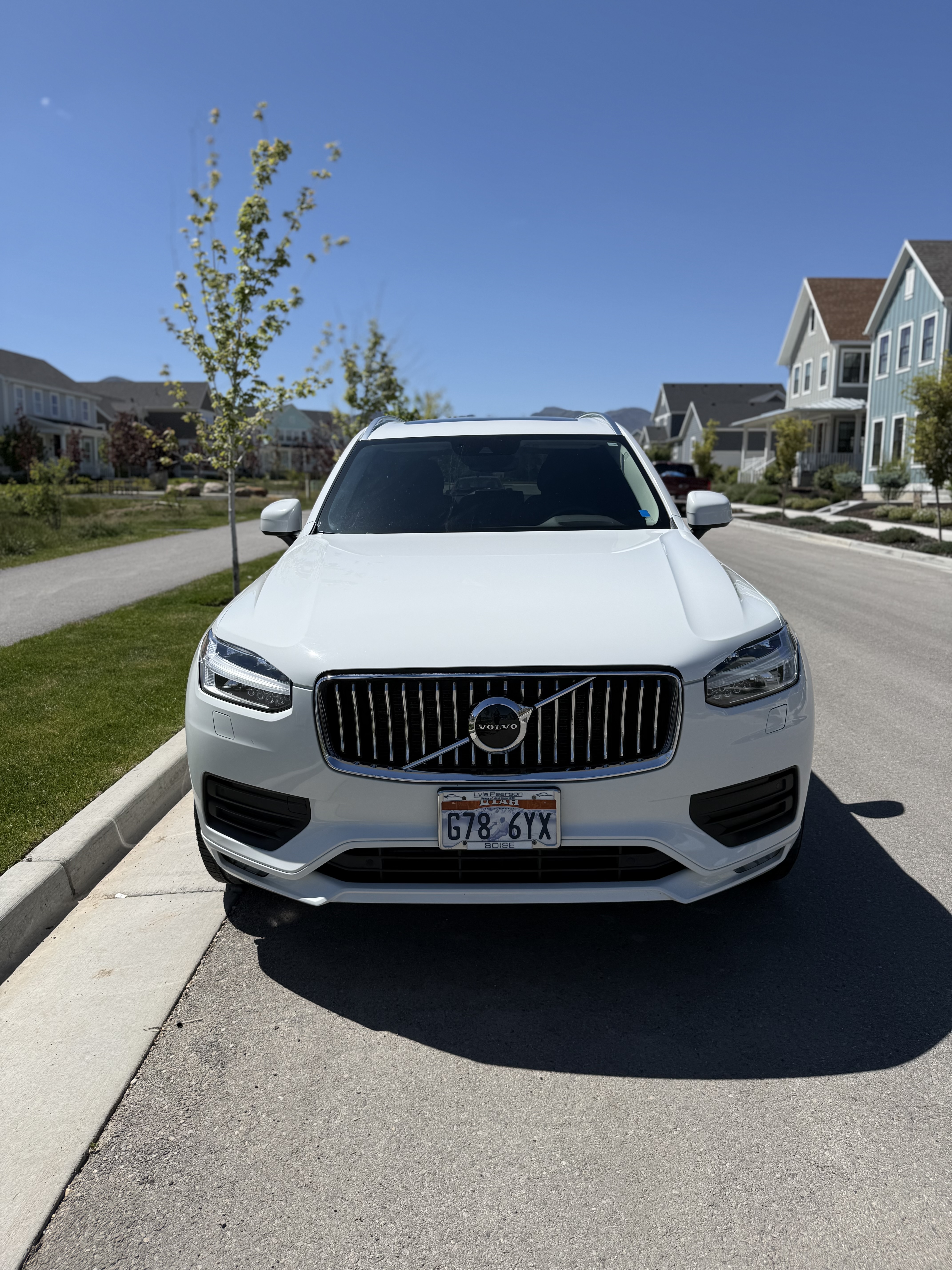 Used 2021 Volvo XC90 T5 Momentum w/ Protection Package AWD/4WD image 5