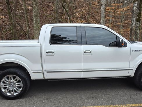 Used 2014 Ford F150 Platinum image 4