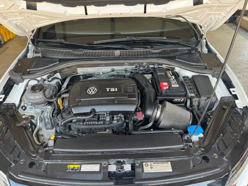 Used 2019 Volkswagen Jetta GLI Autobahn FWD image 14