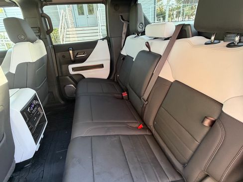 Used 2024 GMC Hummer EV 3X w/ Omega Edition AWD/4WD image 23