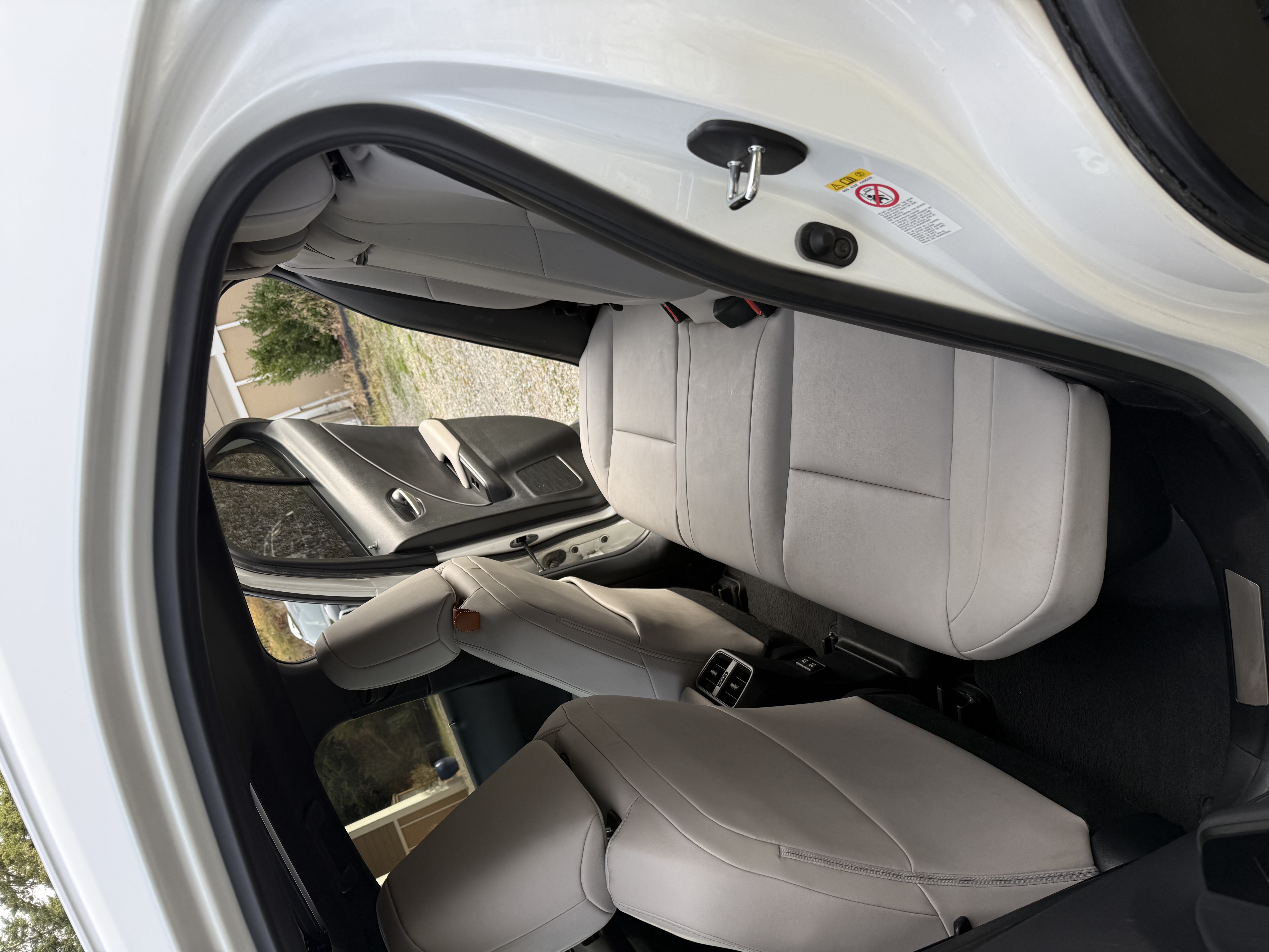 Used 2019 Lexus UX 250h w/ Premium Package AWD/4WD image 16