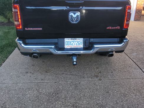 Used 2024 RAM 1500 Laramie AWD/4WD image 22