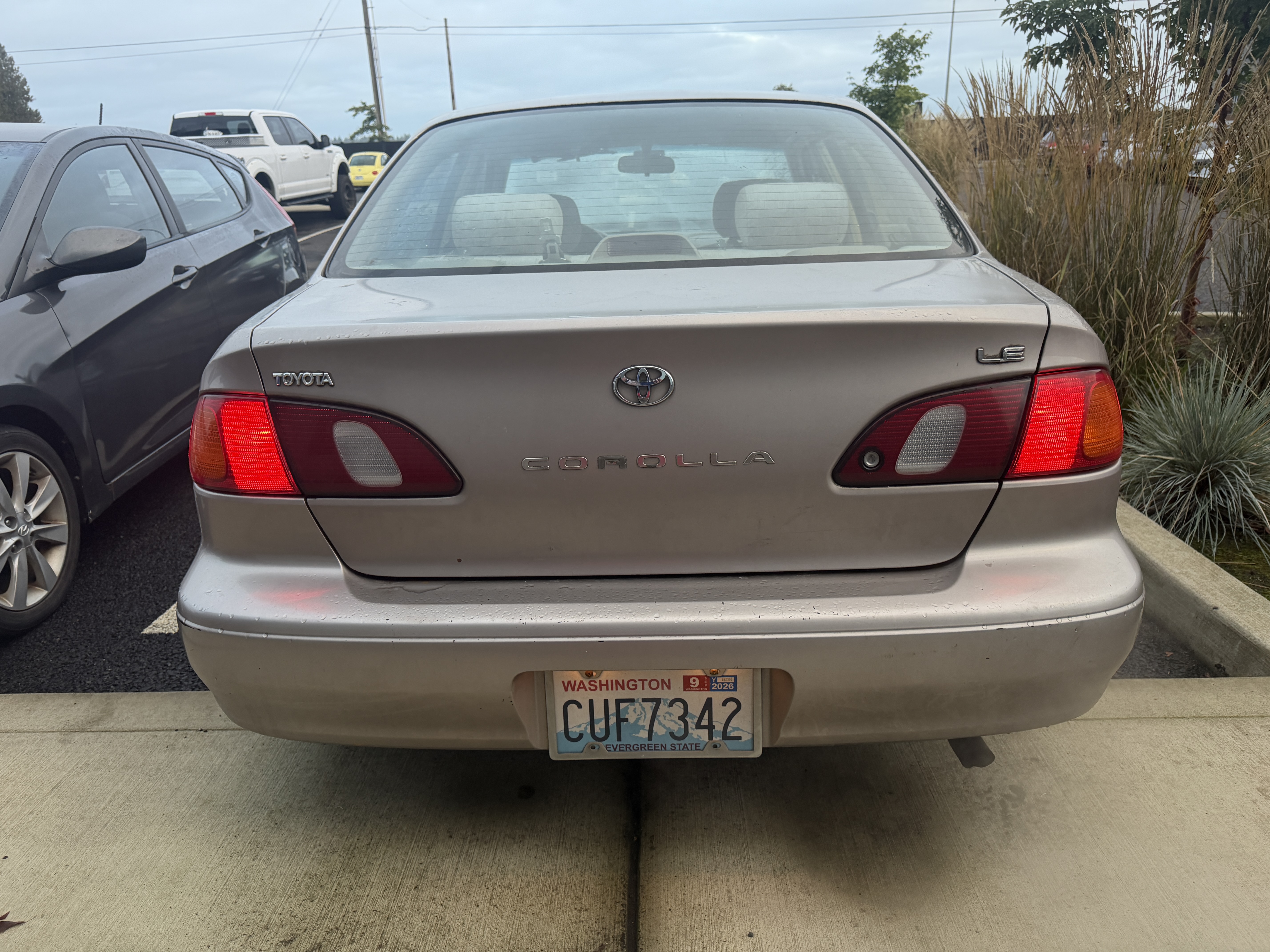 Used 1998 Toyota Corolla LE FWD image 5