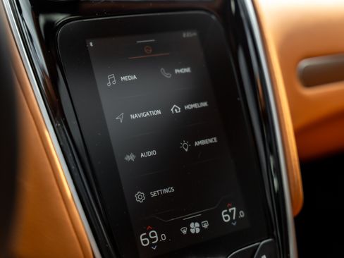 Used 2020 McLaren GT image 13