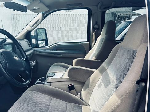 Used 2004 Ford F250 XLT AWD/4WD image 11