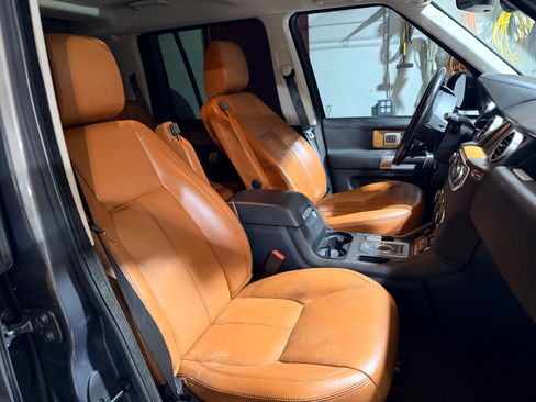 Used 2016 Land Rover LR4 HSE LUX image 18