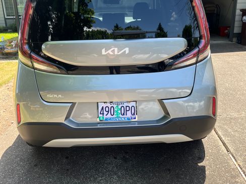 Used 2024 Kia Soul LX w/ Option Group 015 FWD image 8