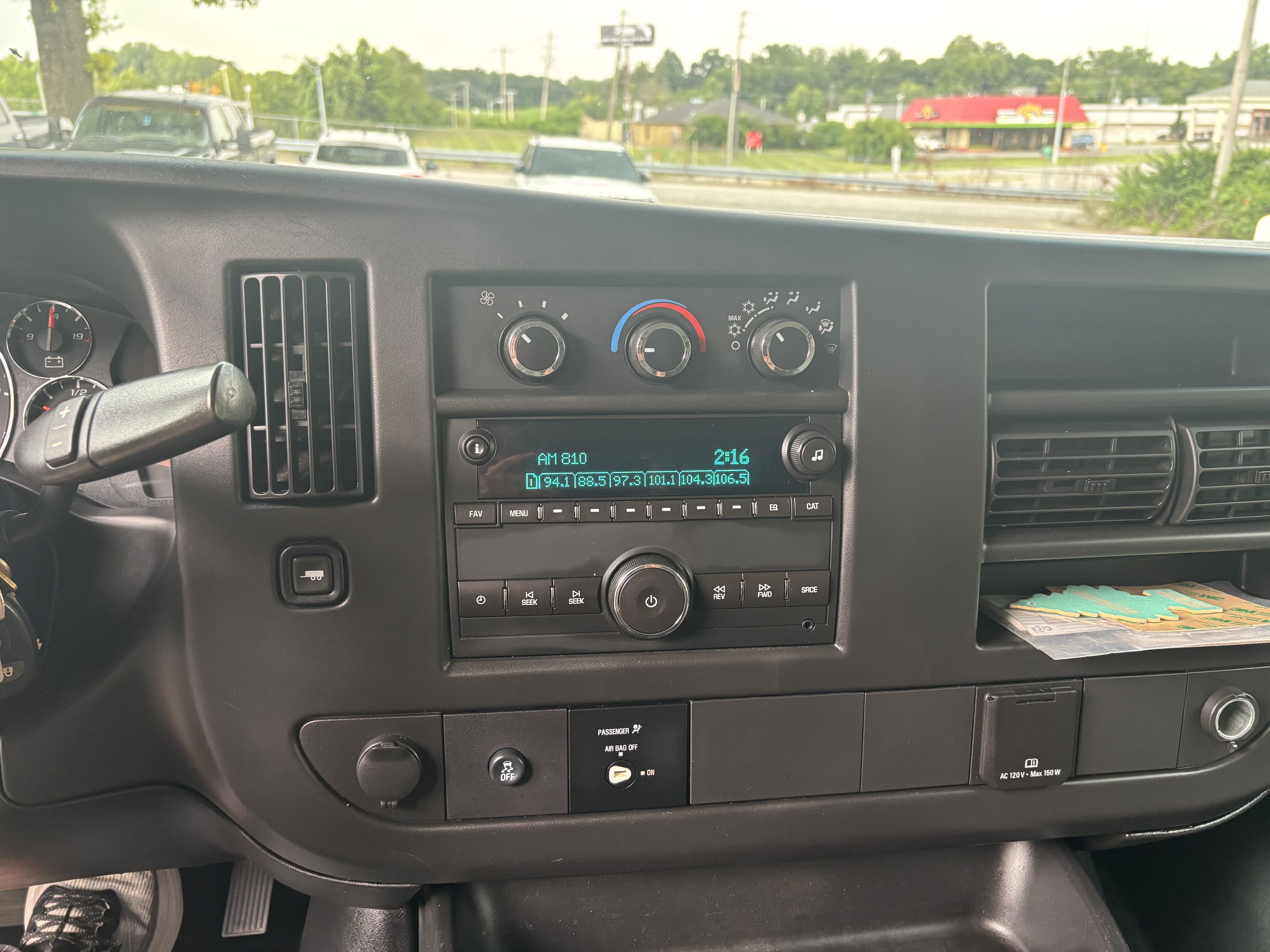 Used 2015 GMC Savana 2500 Extended RWD image 8