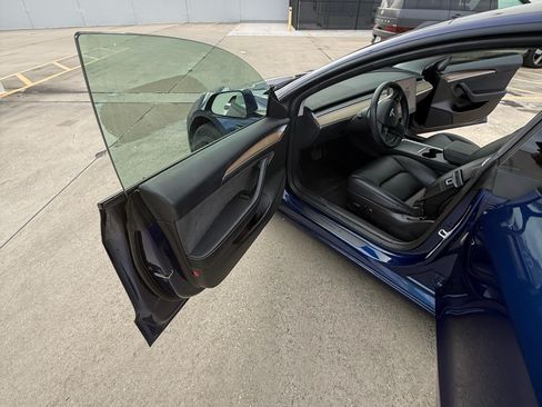 Used 2023 Tesla Model 3 Standard Range image 21