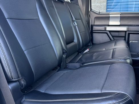 Used 2015 Ford F150 Lariat image 19