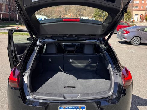 Used 2020 Lexus UX 250h w/ Premium Package image 18