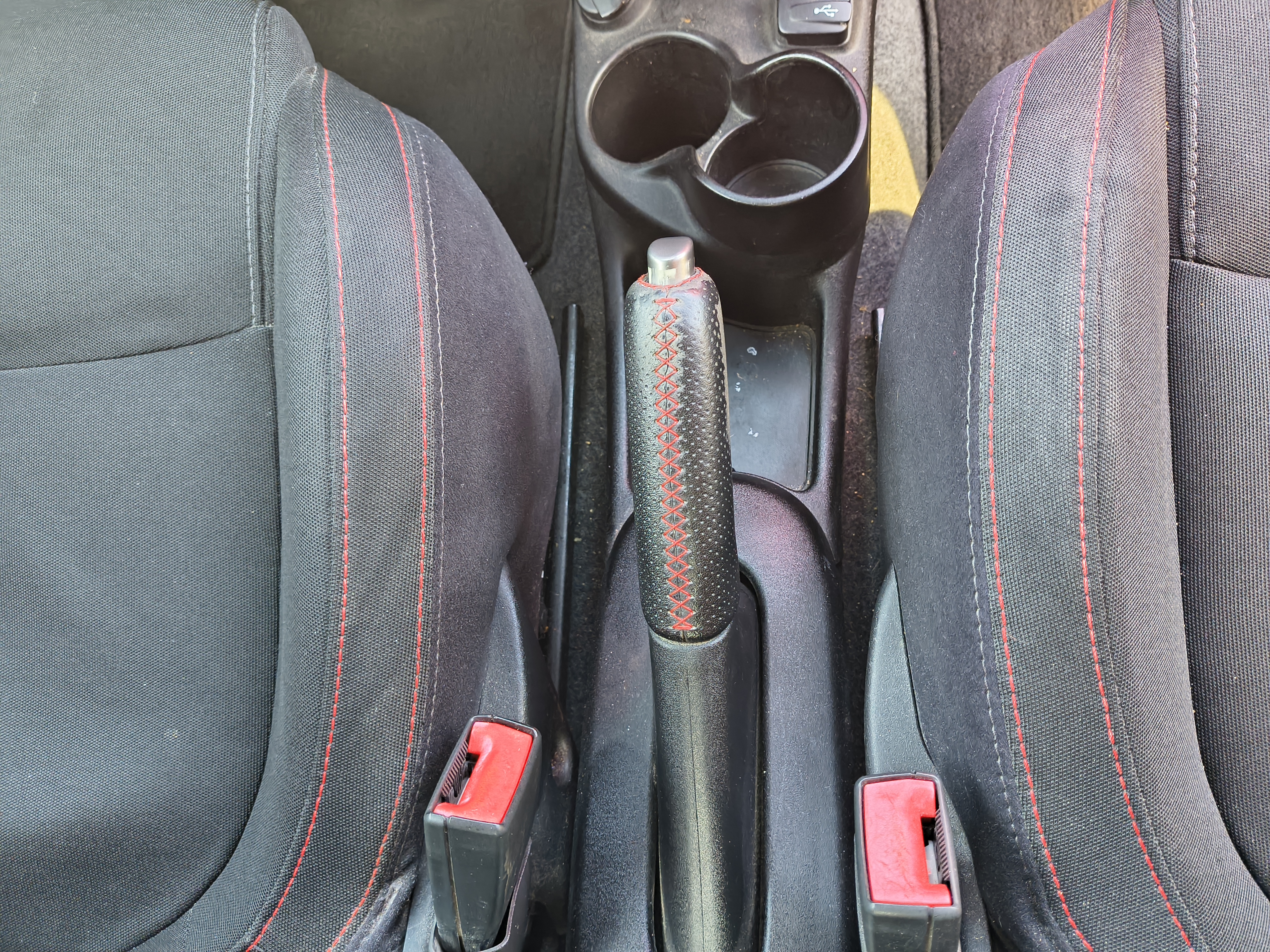Used 2015 FIAT 500 Abarth FWD image 18
