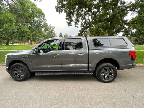 Used 2022 Ford F150 Lightning Lariat w/ Equipment Group 511A High image 6