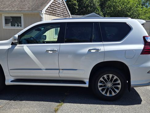 Used 2018 Lexus GX 460 Luxury image 5