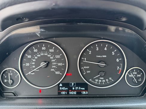 Used 2014 BMW 320i Sedan RWD image 21