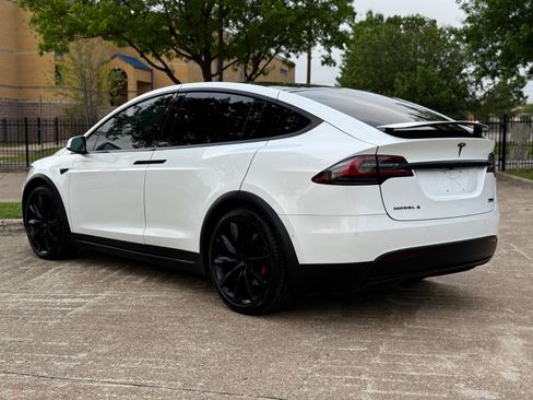 Used 2018 Tesla Model X P100D image 8
